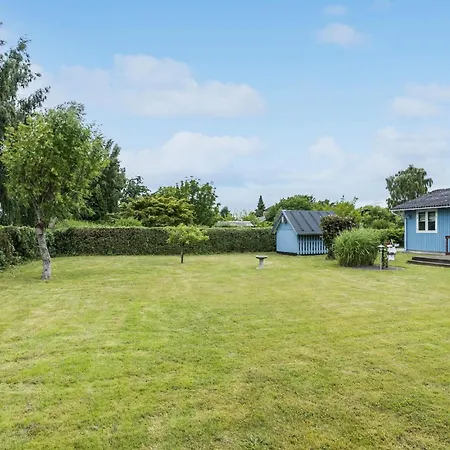 Feriehus 3 Bedroom Amazing In